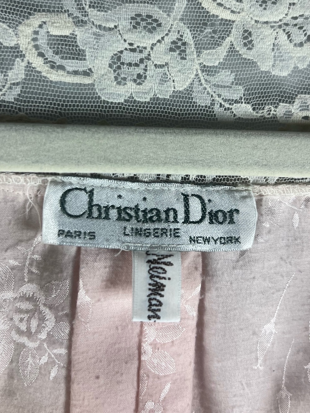 Vintage 80s Christian Dior Light Pink Lace Floral Pajama Set Medium - Picture 10 of 15